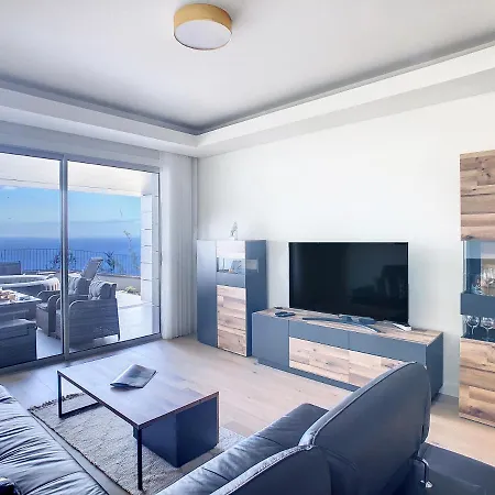 Apartment Over The Cliff By Lovelystay