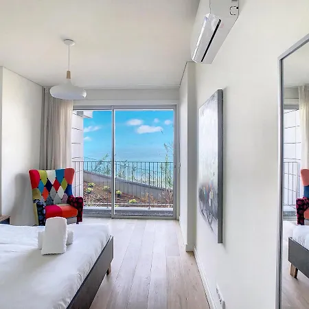 Apartment Over The Cliff By Lovelystay