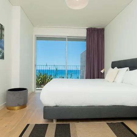 Apartment Over The Cliff - Jacuzzi Sea View By Lovelystay *