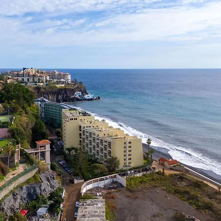 Apartment Over The Cliff - Jacuzzi Sea View By Lovelystay Funchal (Madeira)